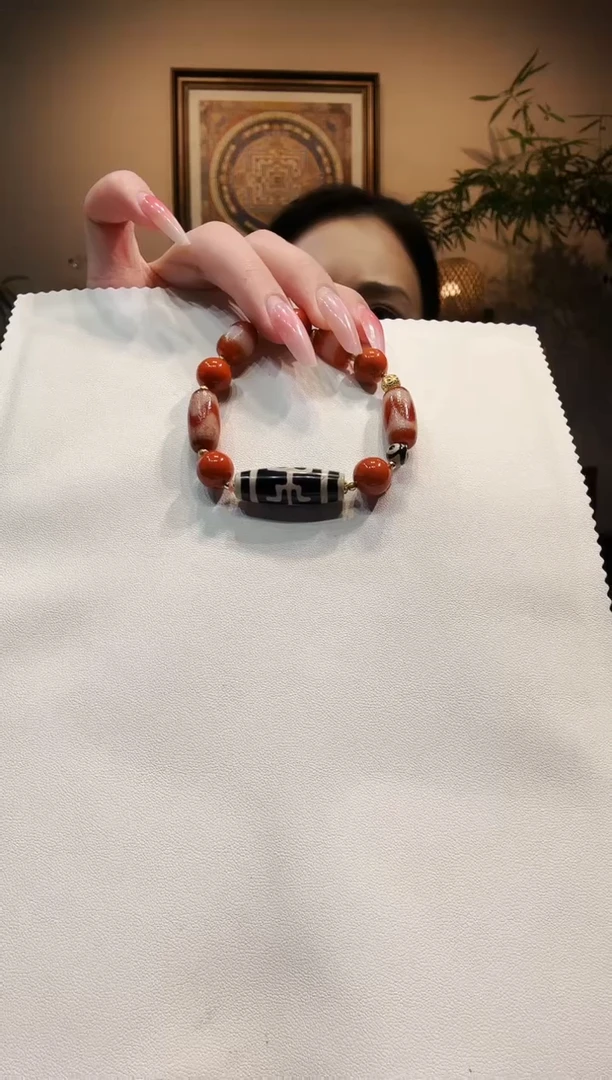 未镶嵌手链玛瑙/玉髓（覆膜）手链