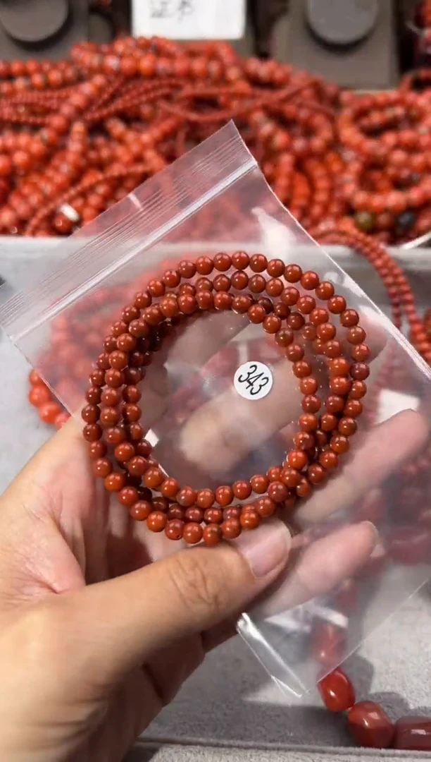 南红玛瑙手串未镶嵌5+