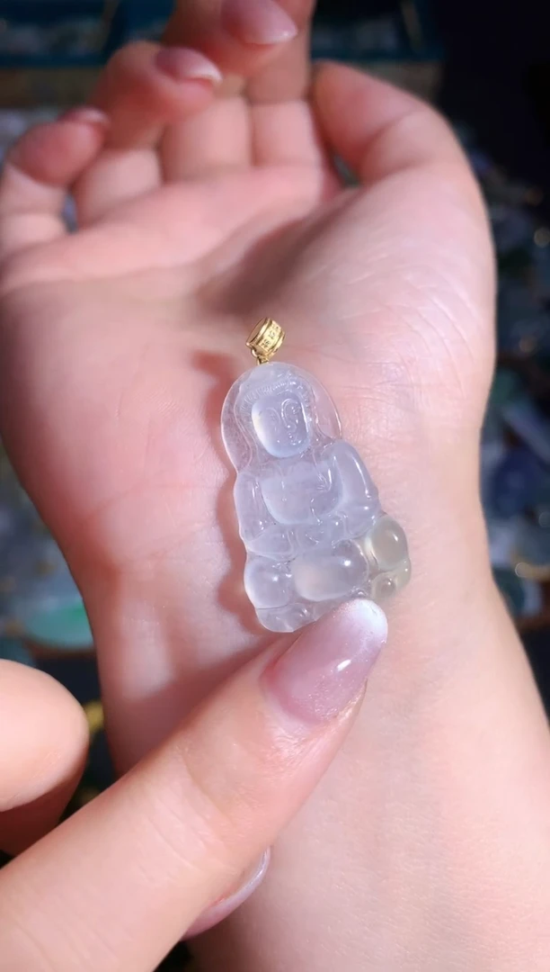 颈饰18K金镶嵌翡翠20251001050