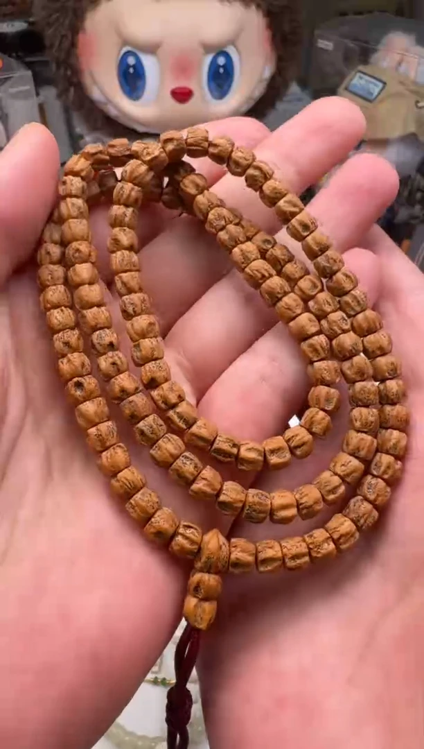 柏香籽/百香籽手串六*?百香籽手串