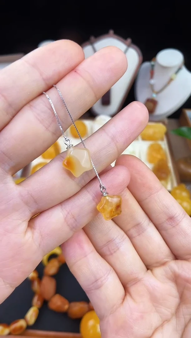 琥珀未镶嵌珠宝奇石柒月