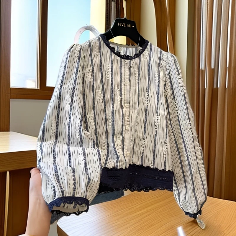 2025早秋新款女装巨好看短款小衫蕾丝花边长袖衬衫法式小资小上衣