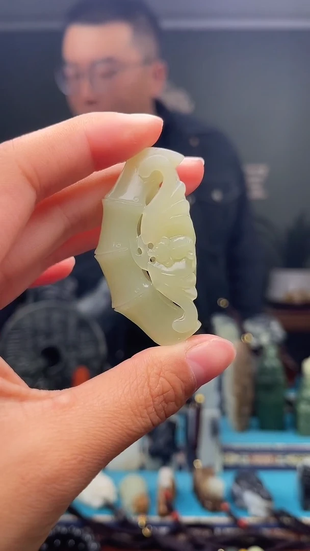 未镶嵌和田玉挂件1