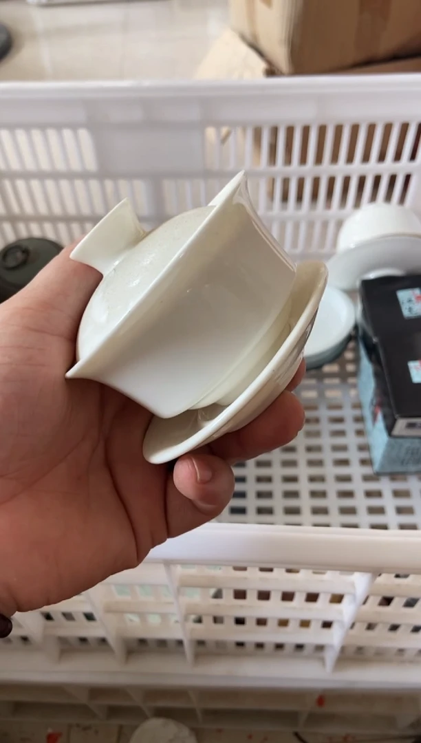 摆件摄影的产品有使用过的痕迹有点脏介意勿拍