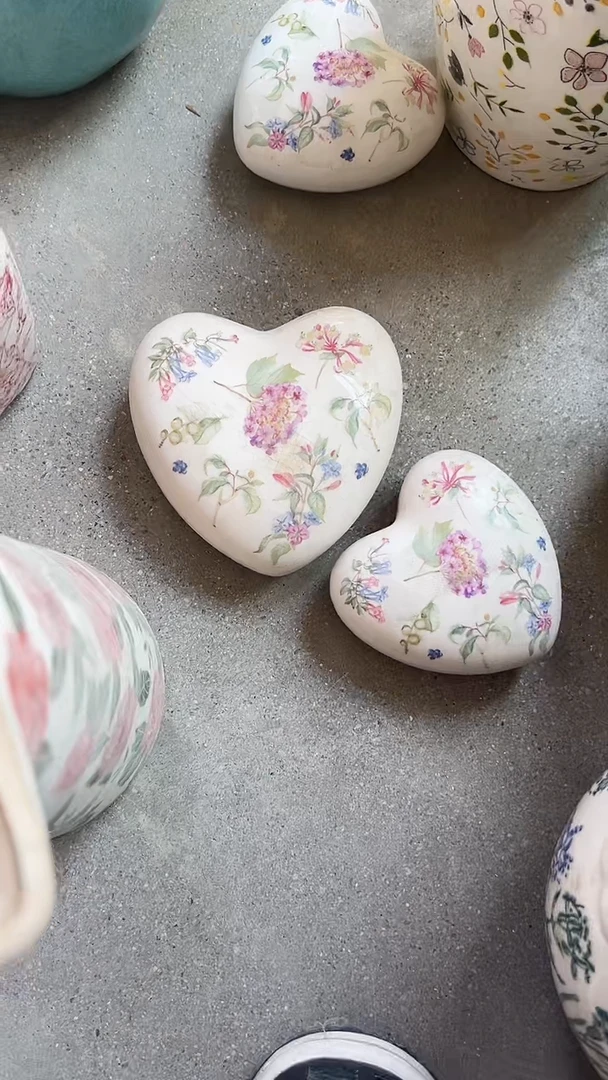 【闪购商品】陶瓷2个爱心摆件