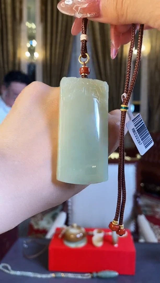 和田玉未镶嵌挂件闪购双龙平安牌