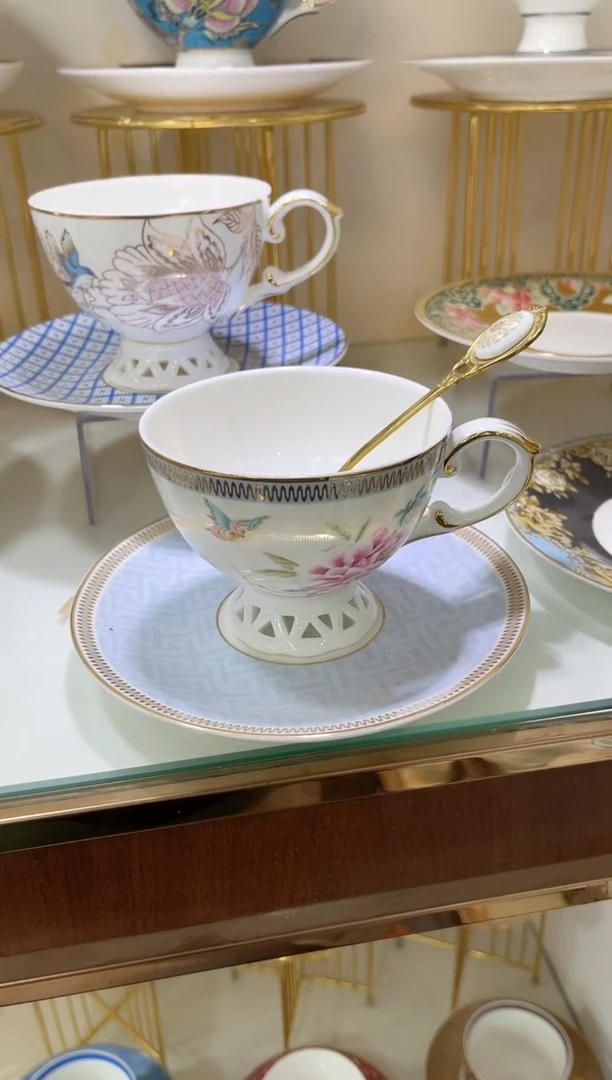 36%以上骨粉骨瓷咖啡杯碟配金勺