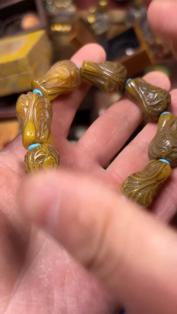 【闪购商品】蜜蜡耳饰未镶嵌--------------------