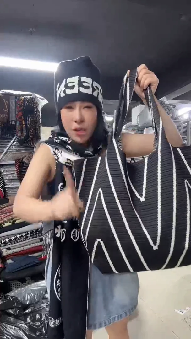 聚酯纤维芳姐包包福利108