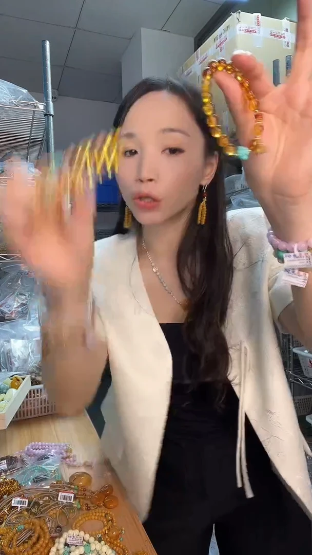 未镶嵌琥珀裸石H1693天然蜜蜡