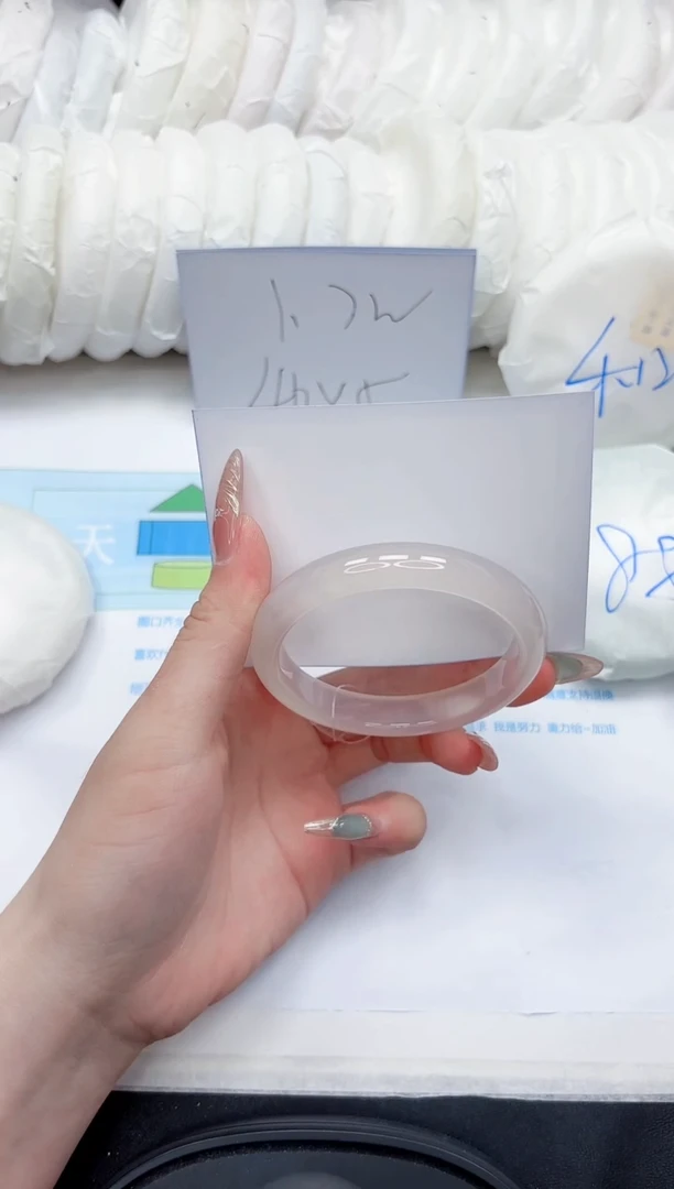 石英质玉手镯未镶嵌337-56