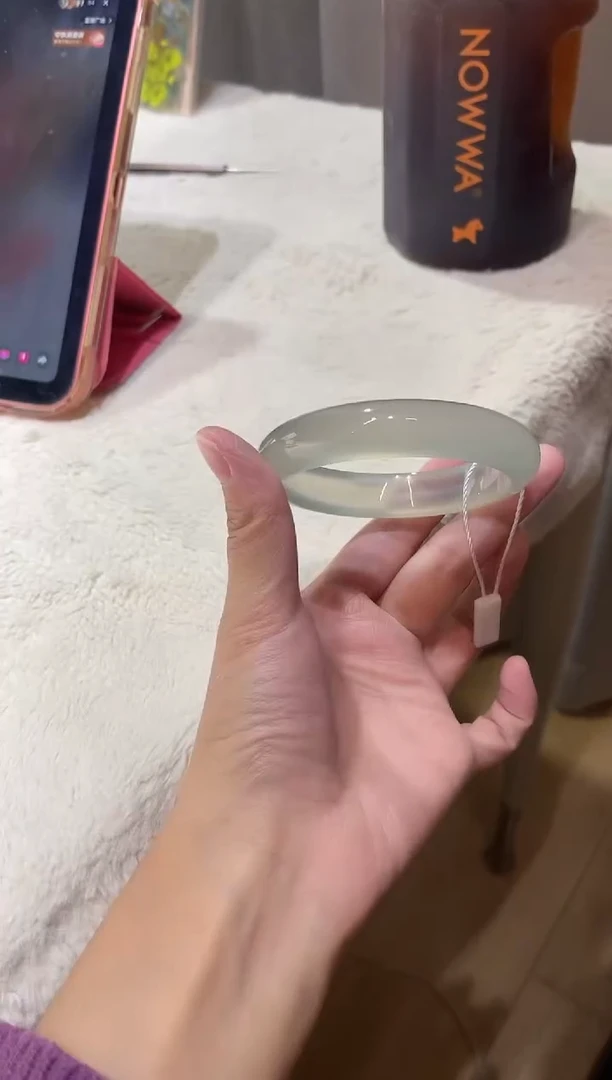 手镯玛瑙/玉髓未镶嵌58鉴赏期48小时（漏飘）