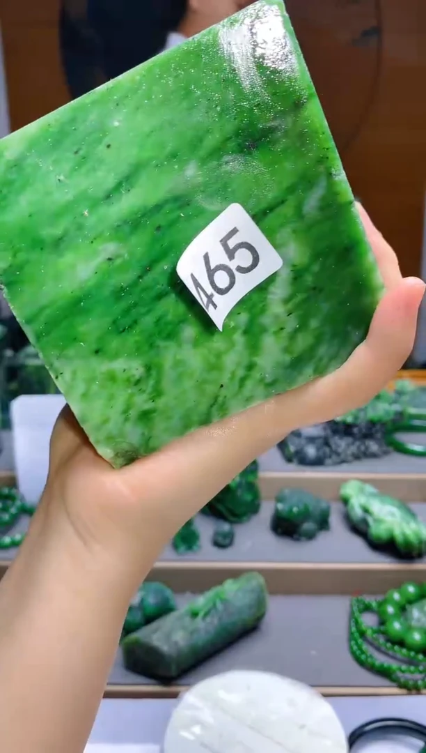 和田玉（碧玉）未镶嵌珠宝半成品465