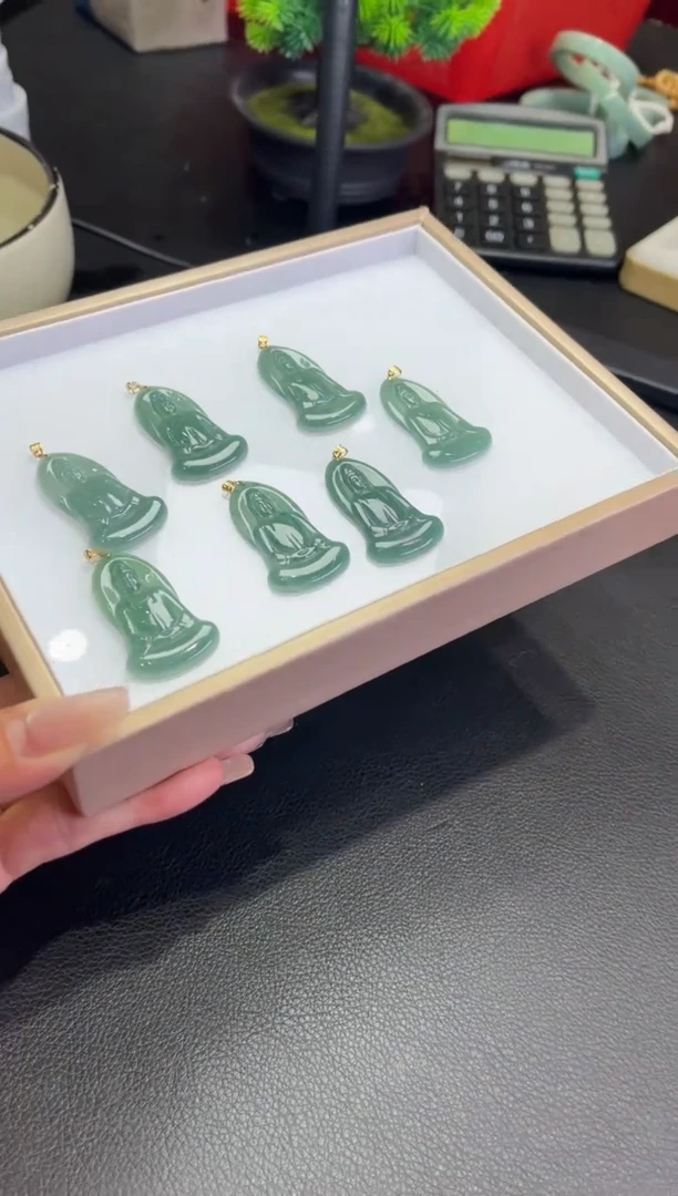 【闪购商品】翡翠颈饰18K金镶嵌C41 多样性发一件/配绳子