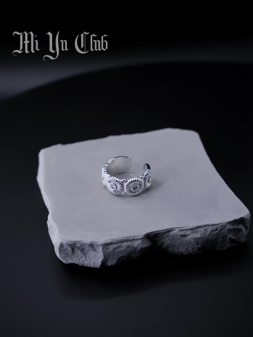 铜合金戒指 复古重工花朵戒指饰品韩国ins个性明星同款饰品