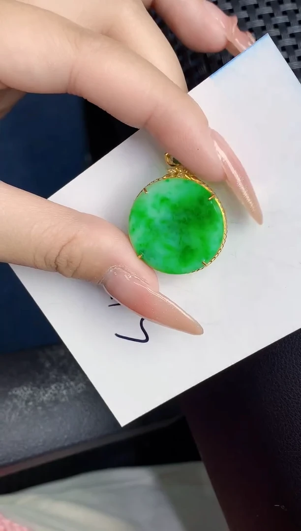 【闪购商品】翡翠颈饰18K金镶嵌000000000