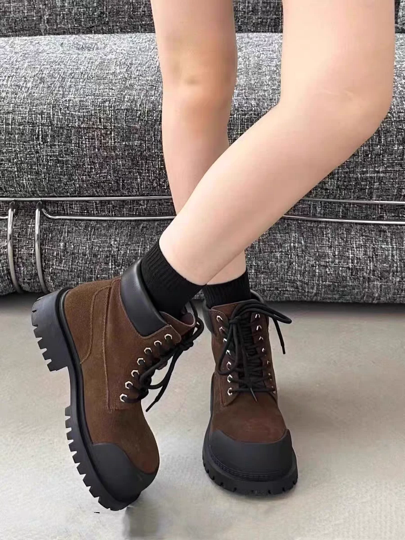 （加绒）韩版磨砂大头马丁靴女冬季新款时尚高帮英伦风休闲鞋  521