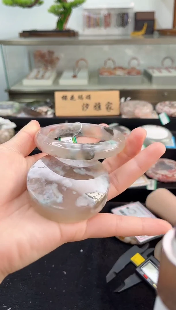 未镶嵌手镯石英质玉60圈口（赠品镯心）6889021