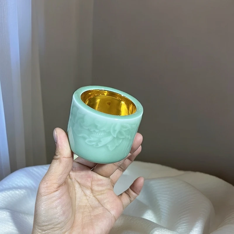 年货节鎏金青瓷主人杯