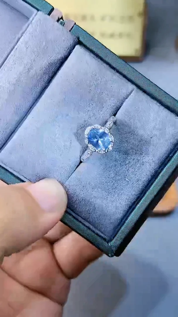 【闪购商品】海蓝宝石戒指银S925镶嵌165