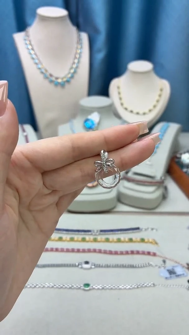 吊坠(不含链)银S925镶嵌水晶386JH0101产品一个（多样性）