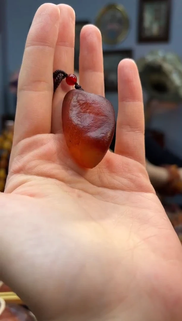 琥珀颈饰未镶嵌吊坠