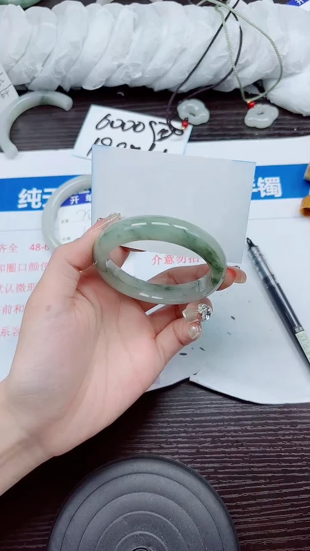 石英质玉手镯未镶嵌A71-55.56