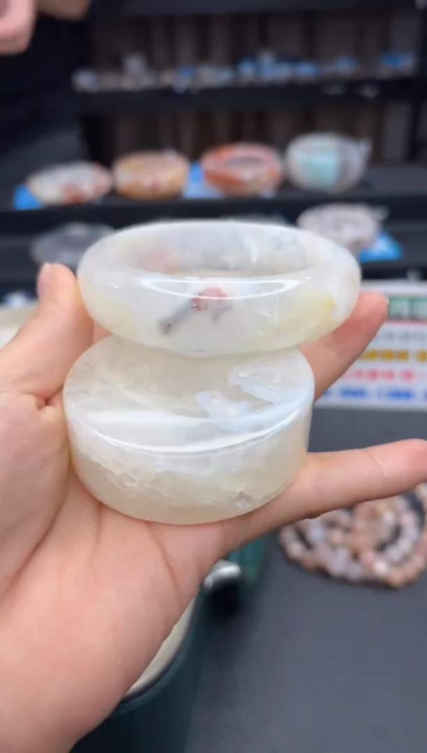 【闪购商品】石英质玉手镯未镶嵌2318（61圈赠送镯心）