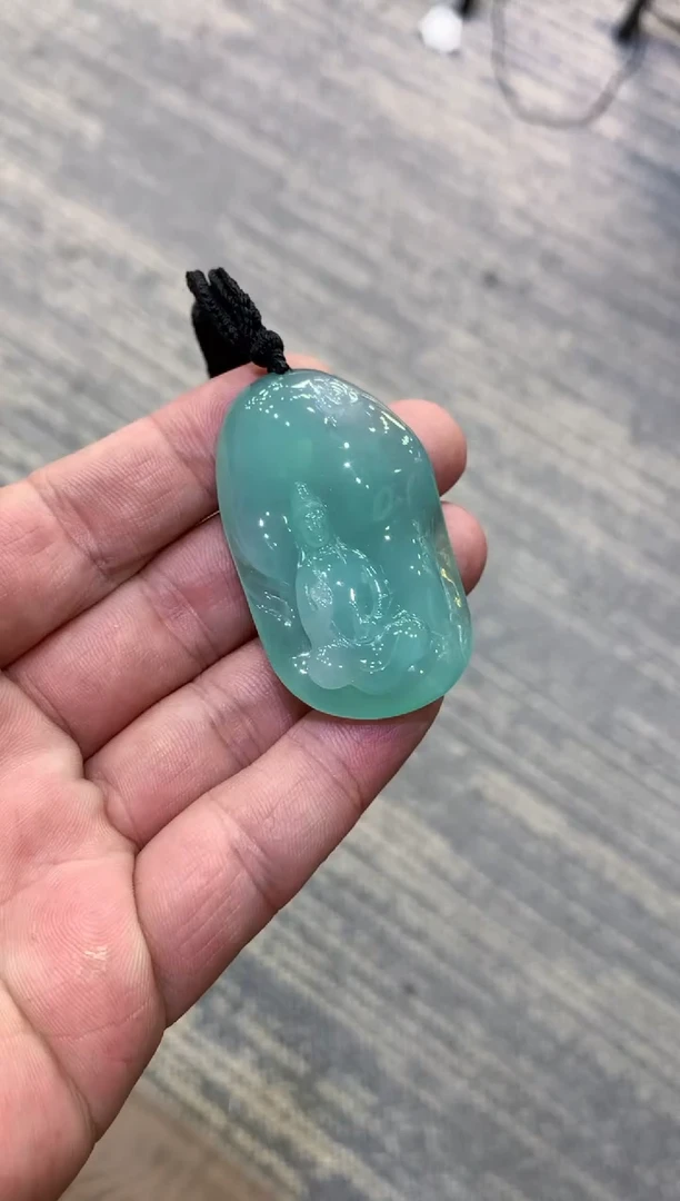 颈饰未镶嵌翡翠天然A货翡翠