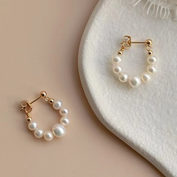 287 轻奢白色珍珠耳钉