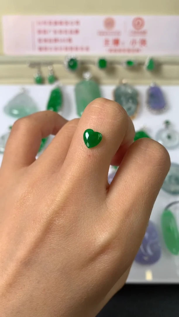 未镶嵌定制翡翠裸石(镶嵌定制）