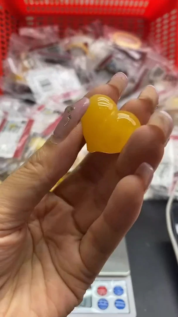 琥珀未镶嵌珠宝奇石30