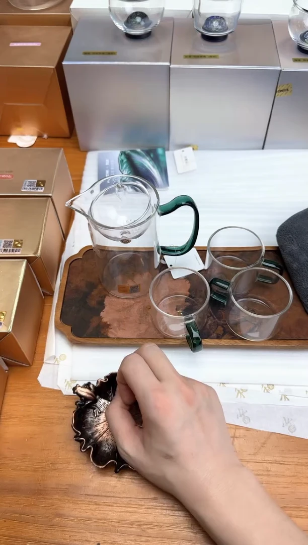 禾器沁闰墨绿+风谜臻悦杯墨绿+青蛙杯垫