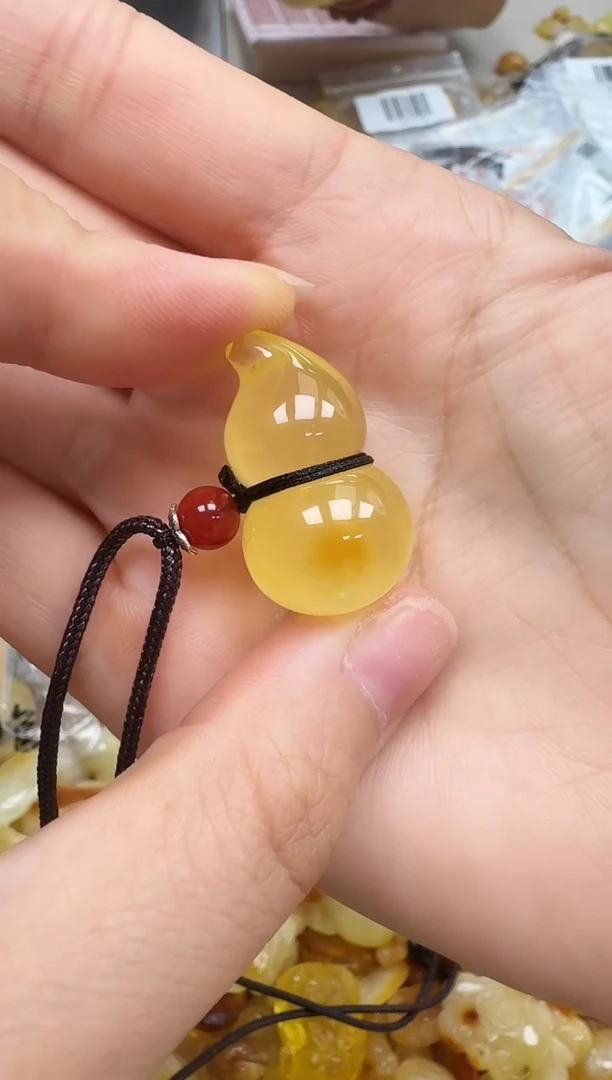 未镶嵌琥珀裸石有问题联系客服