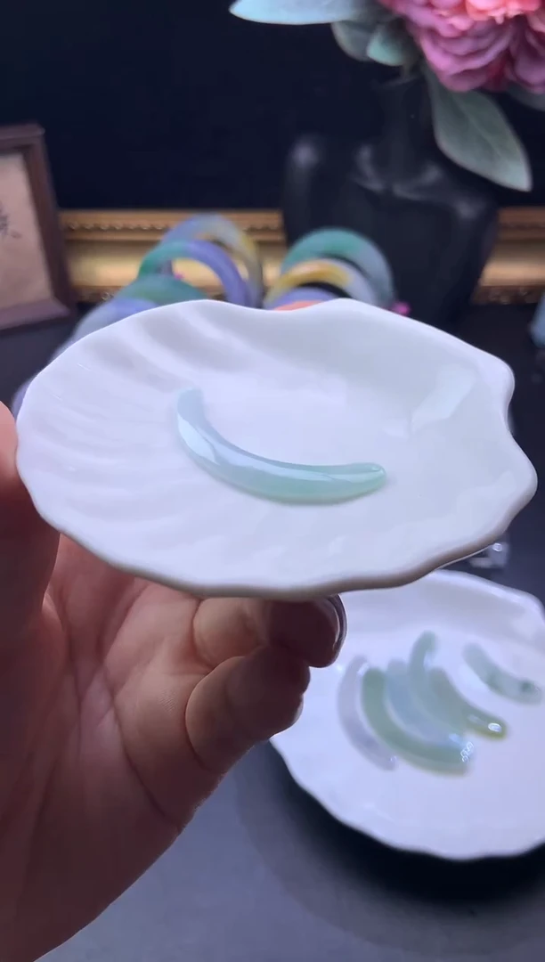 未镶嵌挂件翡翠?****?玉璜