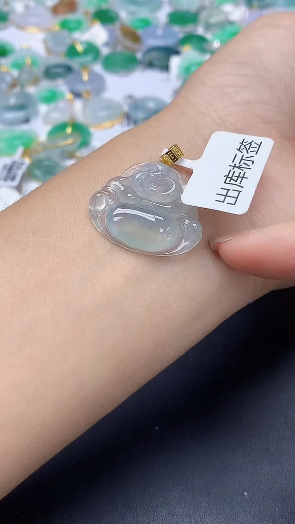 翡翠18K金镶嵌颈饰天然缅甸a货翡翠