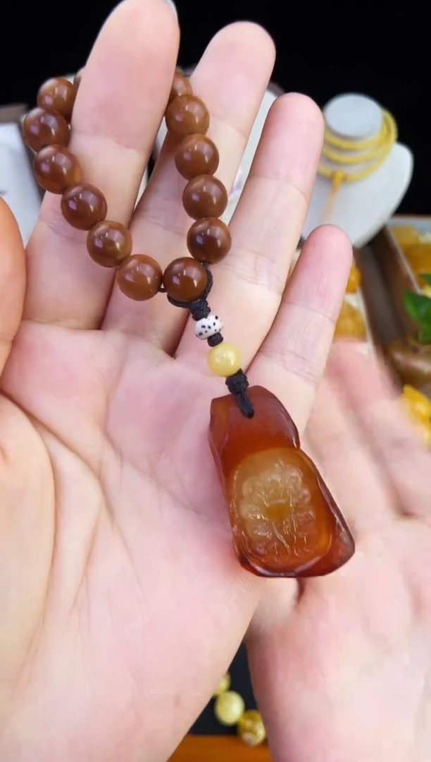 琥珀未镶嵌珠宝奇石柒月