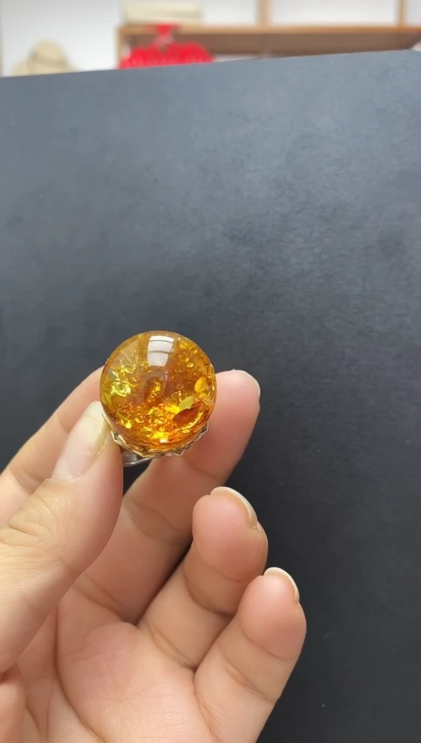裸石琥珀未镶嵌戒指