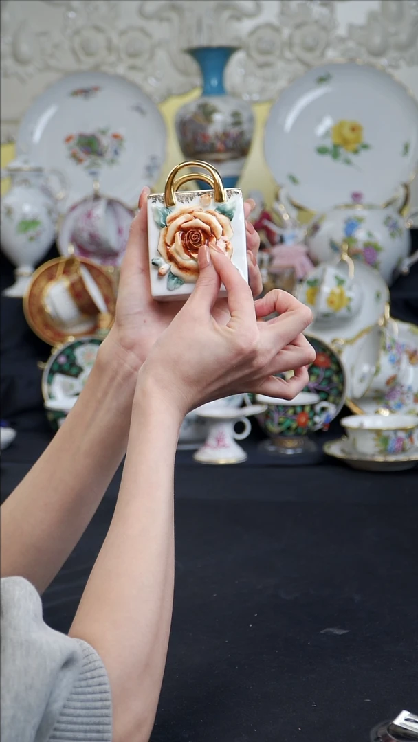 骨瓷婷婷中古器物如图所示101