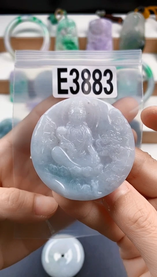 颈饰未镶嵌翡翠黑**妖天然翡翠吊坠挂件