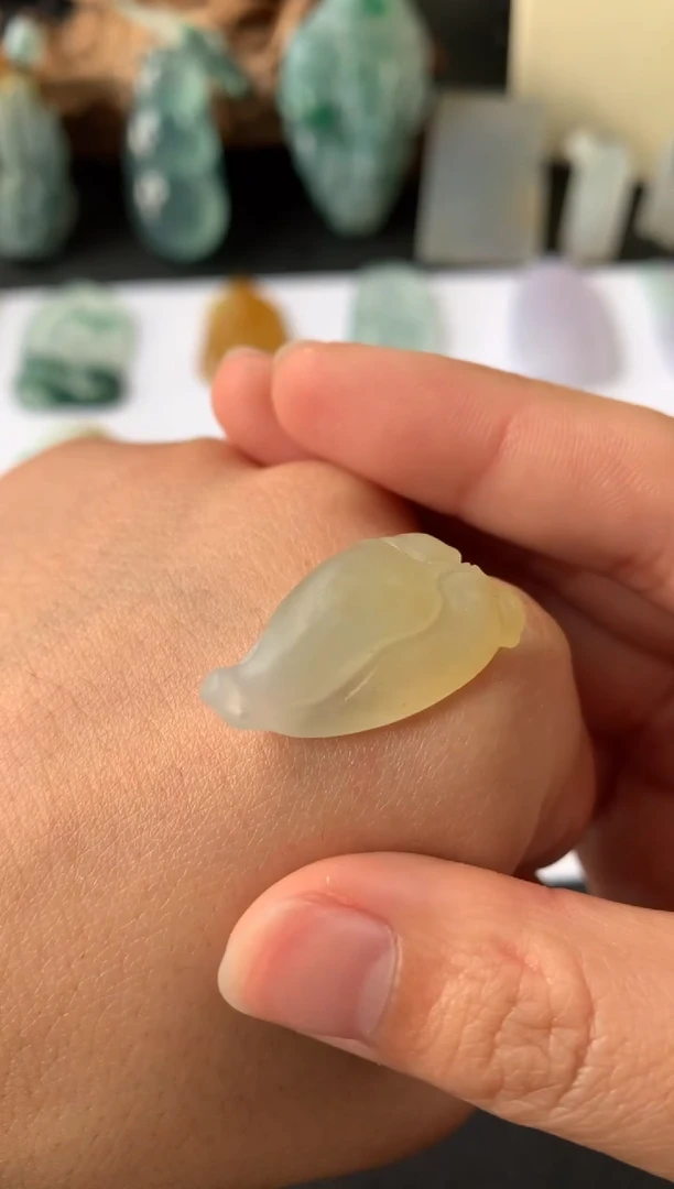 【闪购商品】定制翡翠未镶嵌翡翠