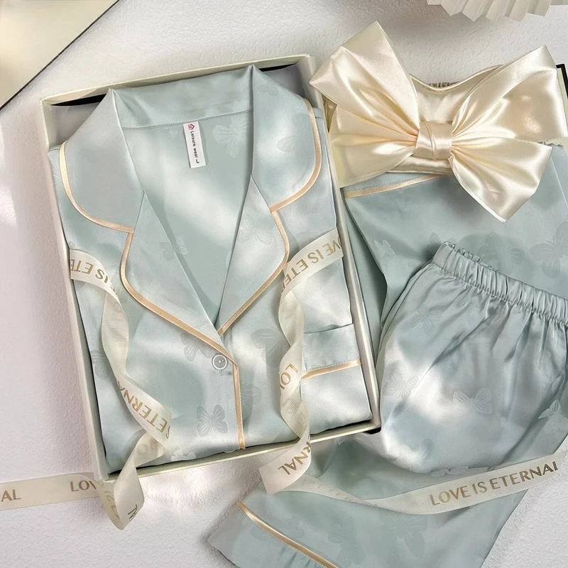 生日礼物送老婆送闺蜜女友送妈妈长辈实用冰丝睡衣高级小众礼盒装