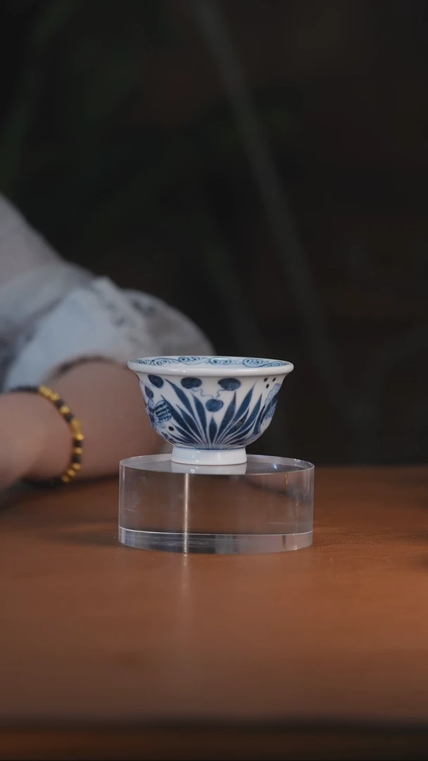 元青花鱼藻压手杯