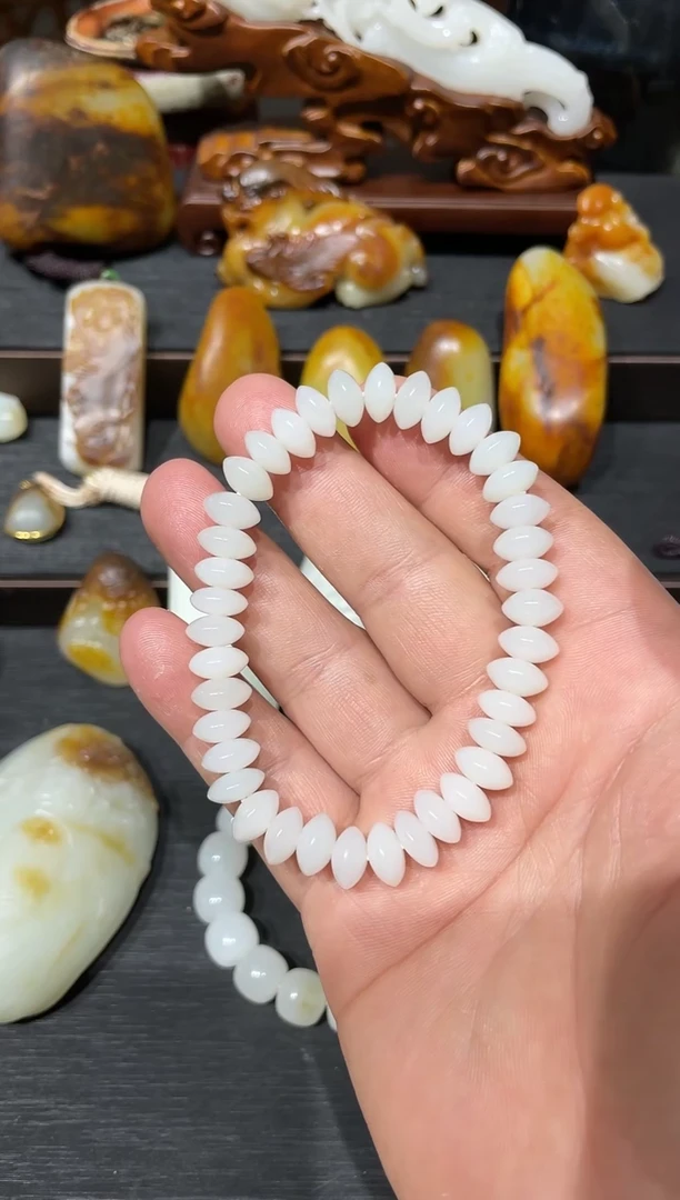 未镶嵌手串和田玉和田玉飞碟珠手串