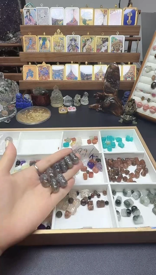 未镶嵌颈饰水晶禧*水晶手串