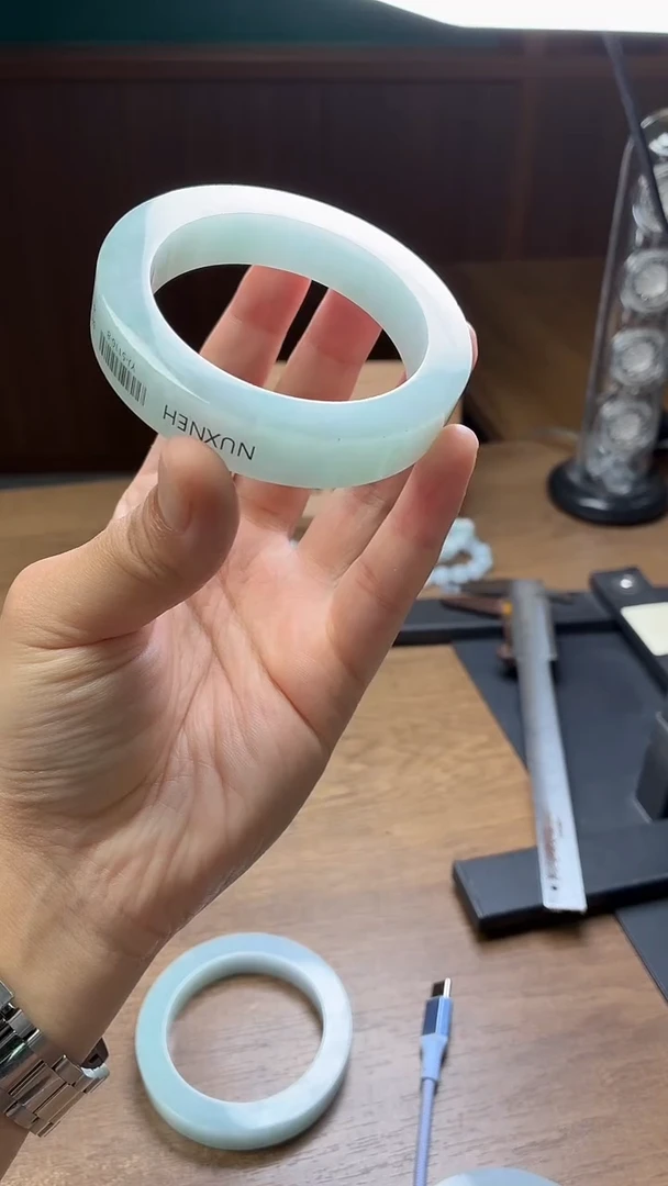 未镶嵌手镯定制翡翠涛*定制