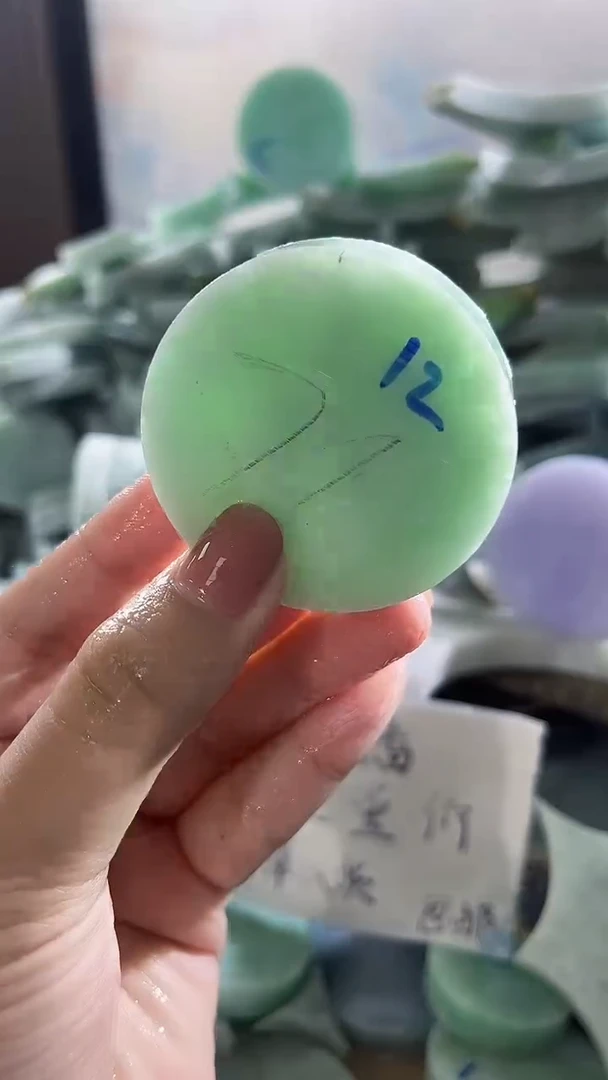 颈饰未镶嵌翡翠翡翠缅甸翡翠A货钟6