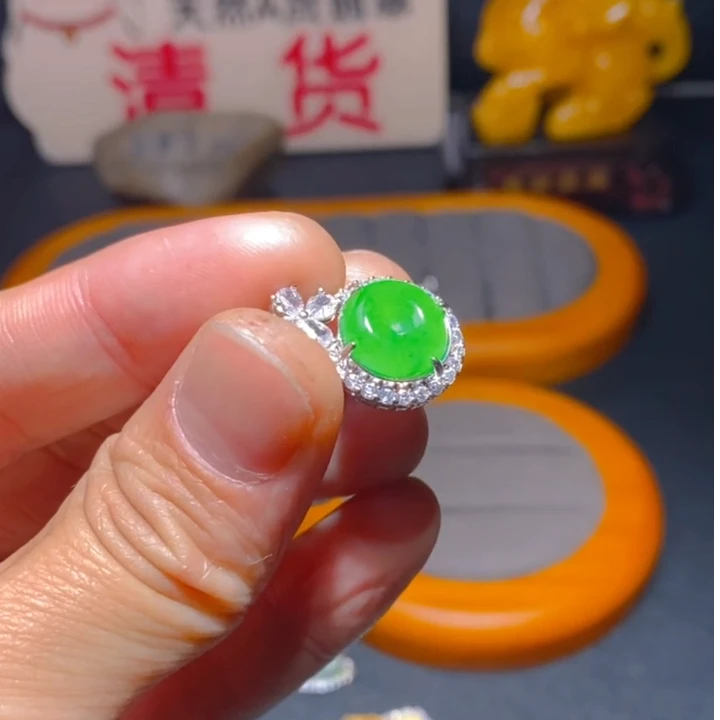 平安扣满绿吊坠翡翠