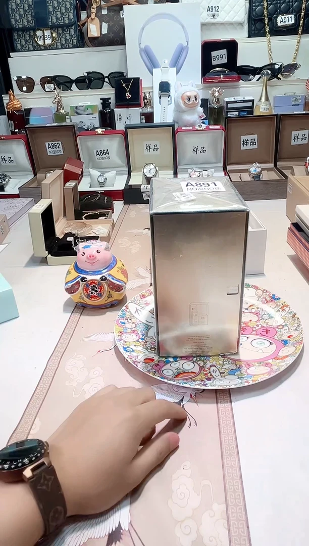 瓷片瓷器 库房到期 全部地板价@@1