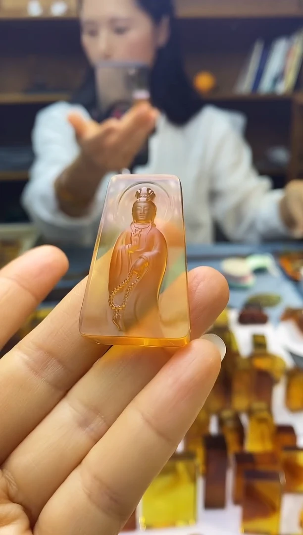 琥珀颈饰未镶嵌SN90-22（观音）